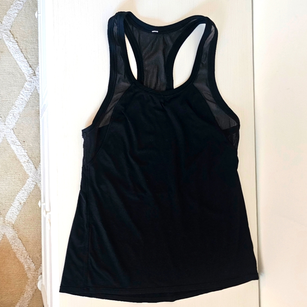 Lululemon top